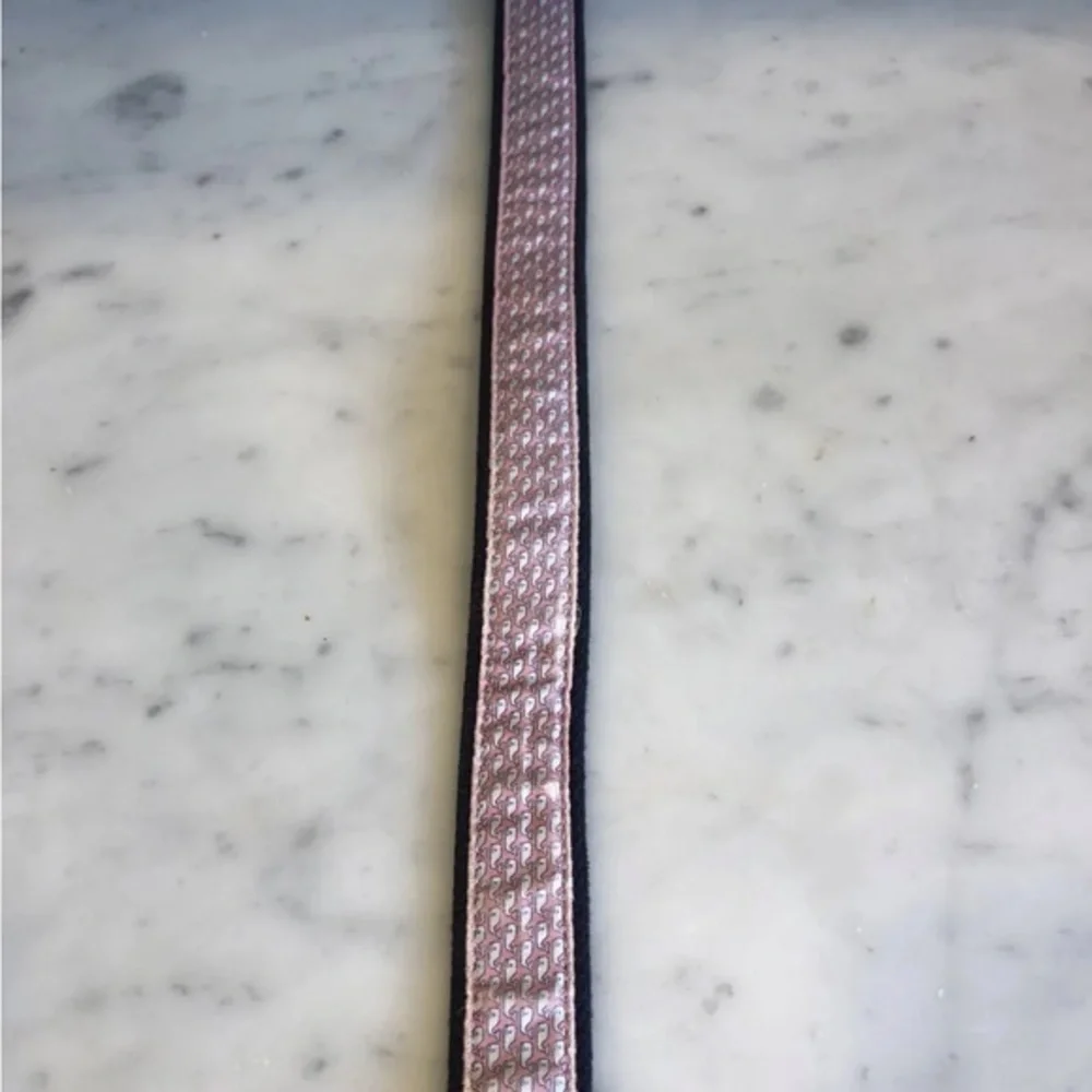 Vineyard Vines pink whale‎ belt